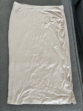 Light Beige Ribbed Midi Skirt